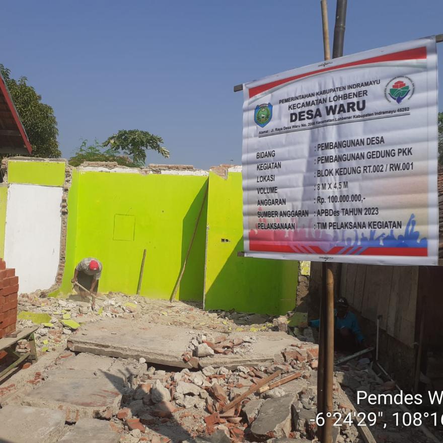 Pembuatan Bangunan PKK